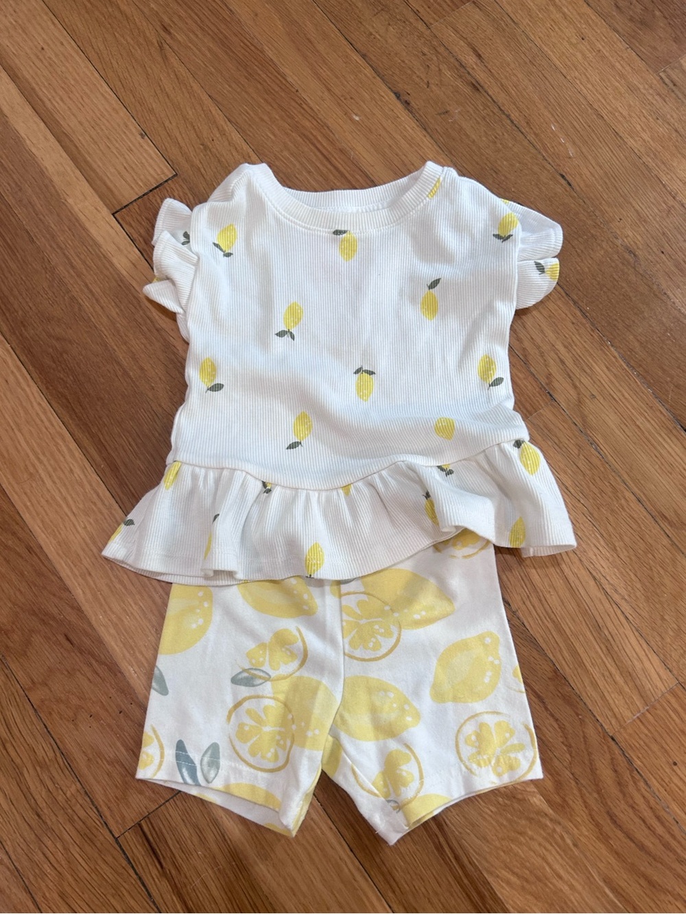 Cat & Jack White Lemon Print Ruffle Top & Shorts Set